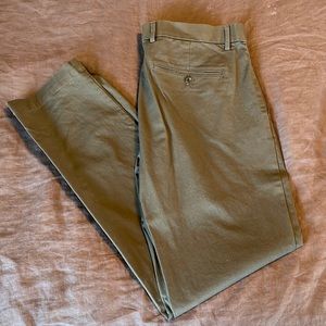 BNWT Men’s Gray Chinos